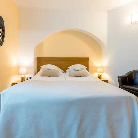 Hotel Ambient Braşov Rum bild