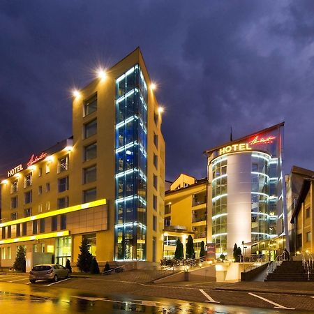 Hotel Ambient Braşov Exteriör bild